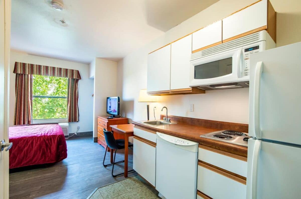 Sierra Vista Studio Apartment With Full Kitchen And King Bed Luaran gambar